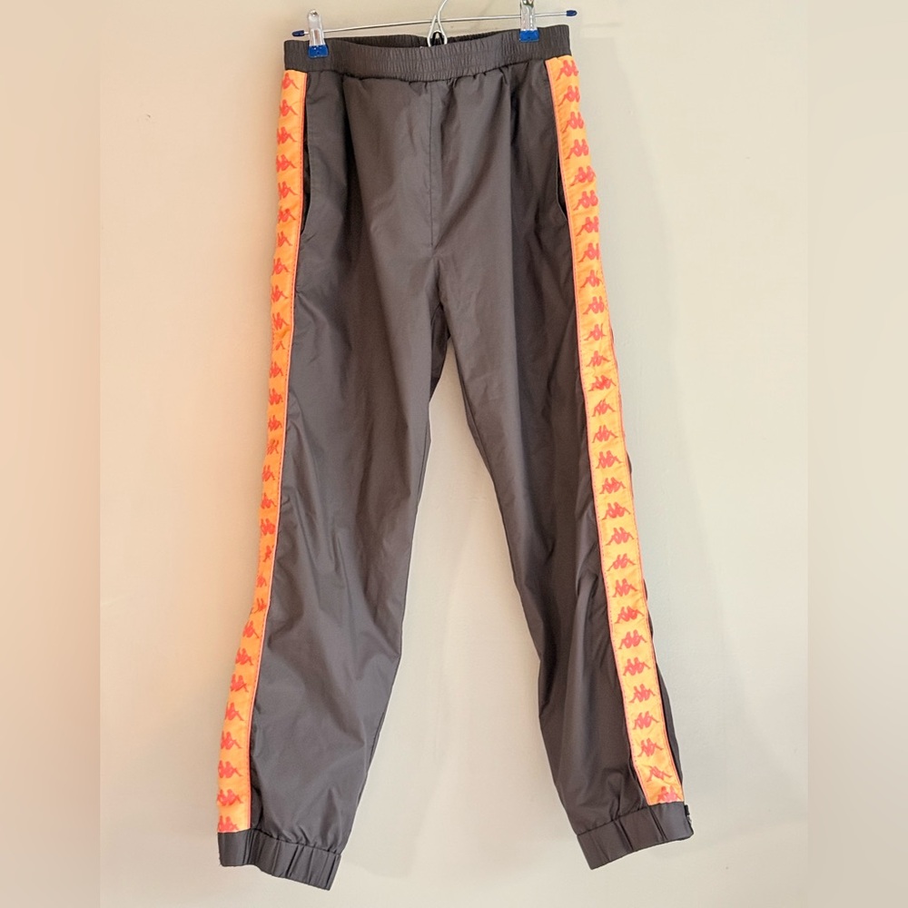 Kappa 222 Banda Wrastory Track Pants in dark gray Smoke/Orange Small